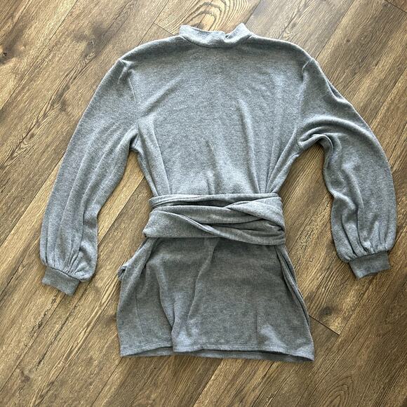 Majorelle Revolve Edwin Mini Gray Sweater Dress Size XS - Picture 3 of 9